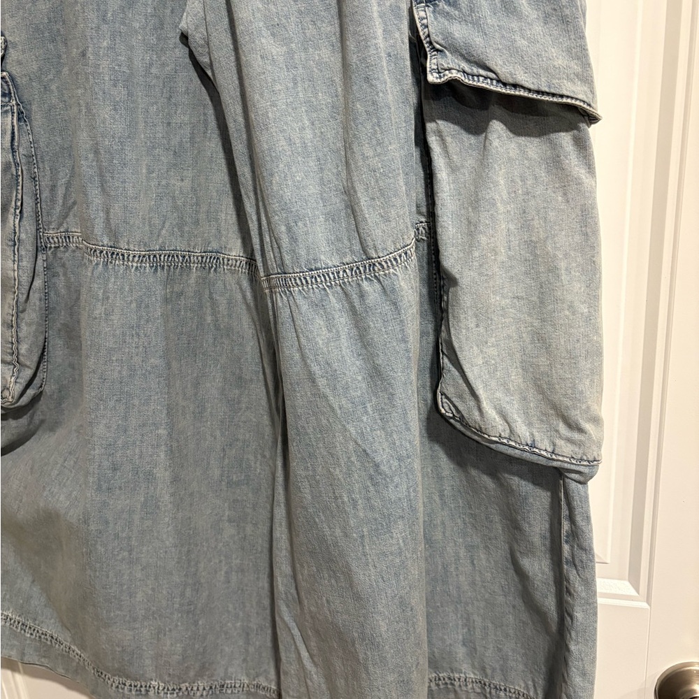Wide-Leg Blue Denim Jeans - Picture 10 of 10